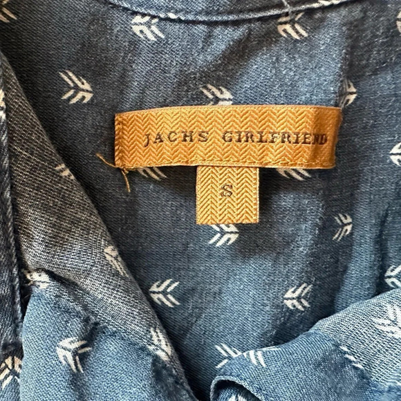 Jach’s Girlfriend Button-Up Chambray Tank Shirt Size Small - Picture 2 of 3
